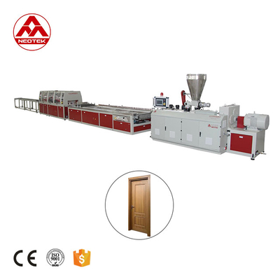 WPC Wide Door Kitchen Board Extrusion Line2 26000x7000x4000 para produção personalizada