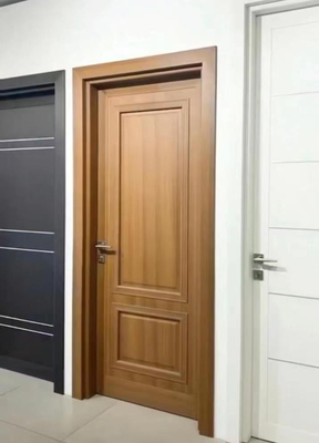 25000 KG Linha de extrusão automática de placas de cozinha WPC2 para necessidades de produção de portas largas