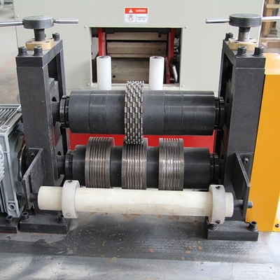 250kW Potência Granulados Telhado Chapa de perfil de PVC Linha de extrusão de folha Máquina de parafuso duplo de plástico