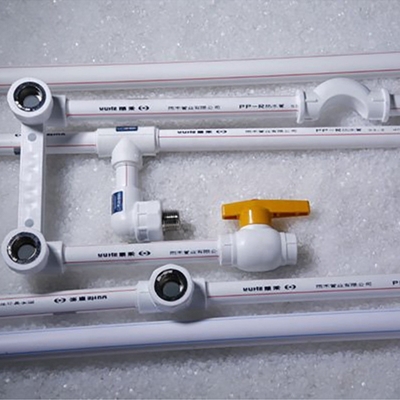 Máquina de extrusão de tubos de plástico de PVC de alta produtividade para tubos na fábrica