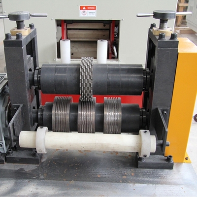 Máquina de extrusão de chapas de PVC de aço 250kw 380v 50hz