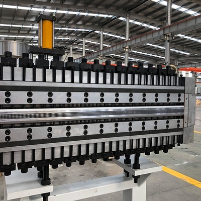 Máquina de extrusão de placas de plástico de grânulos e fácil de operar com velocidade de parafuso de 1500 rpm