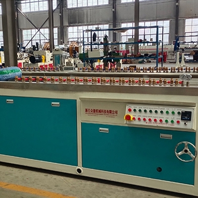 380V 50hz Linha de extrusão de chapas de telhado de PVC para produção de materiais de construção