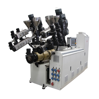 Relação L/D de parafuso 156 1 Linha de extrusão para máquina de extrusão WPC de alta produtividade 118kw