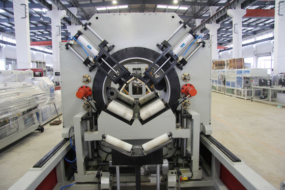 90 rpm Velocidade do parafuso LG1200 PE linha de extrusão de tubos para abastecimento de água e gás 38000 KG