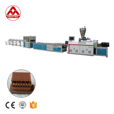 Linha de extrusão de WPC base PP PE YF240 com capacidade de 12800 KG e velocidade de parafuso de 32,9 rpm