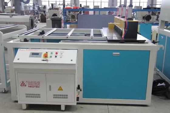 Linha de extrusão de telhados de PVC de parafusos de plástico cónico